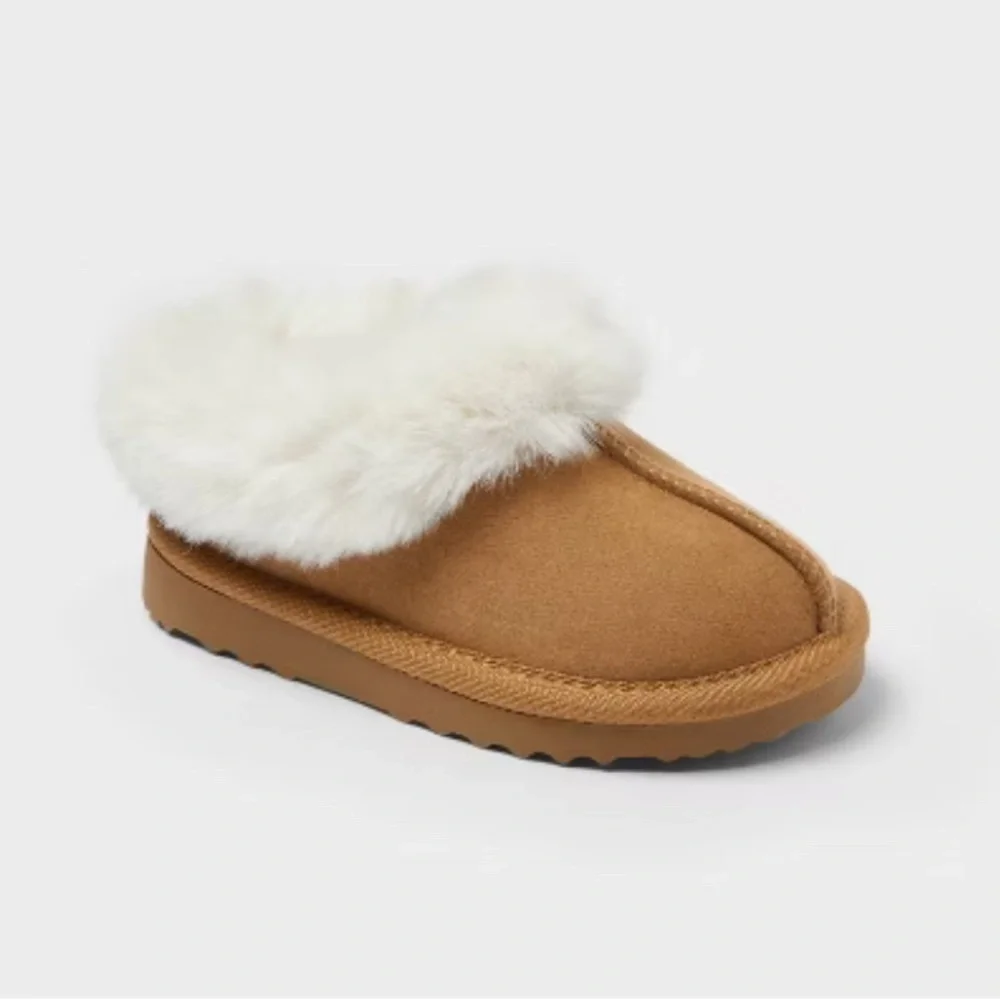 Target Toddler Tan Faux Suede & Fur Sherpa Lining  Slippers shoes Spring Snow